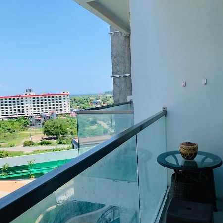 Hotel The Mactan Town Lapu-Lapu City Exterior foto